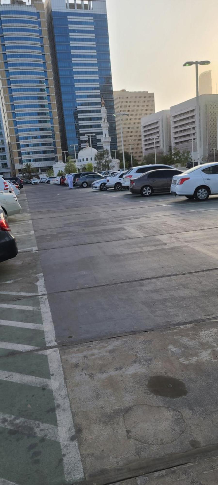 Home Away Apartment 阿布扎比 外观 照片